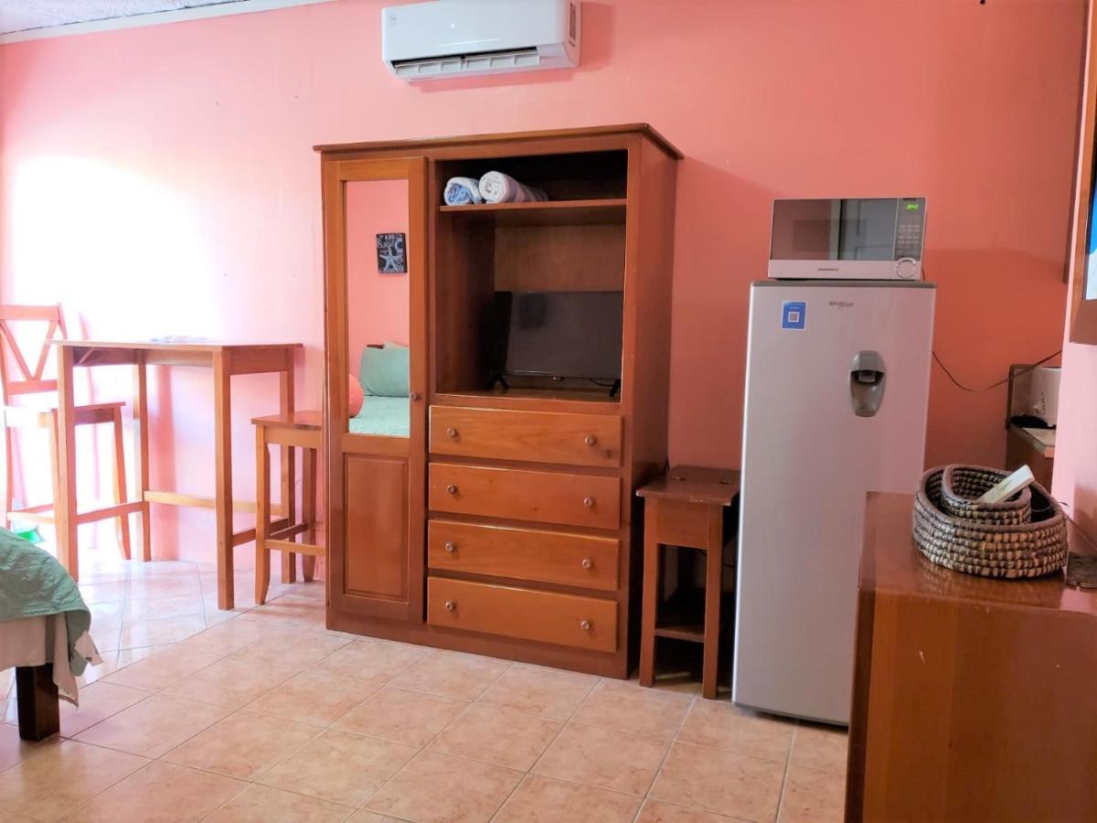 Beach Side Condos Caye Caulker By Ccvh Exterior photo