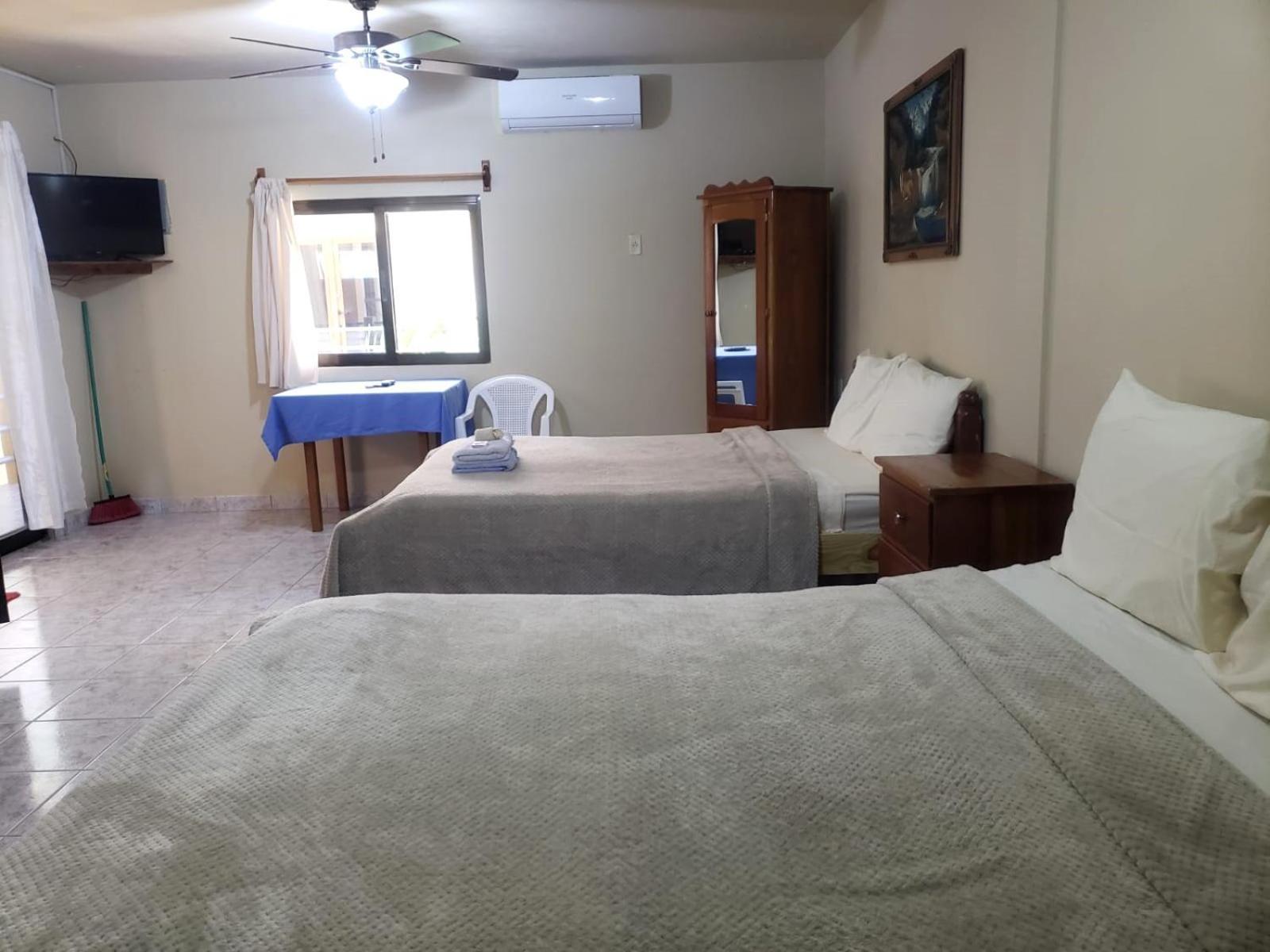 Beach Side Condos Caye Caulker By Ccvh Exterior photo